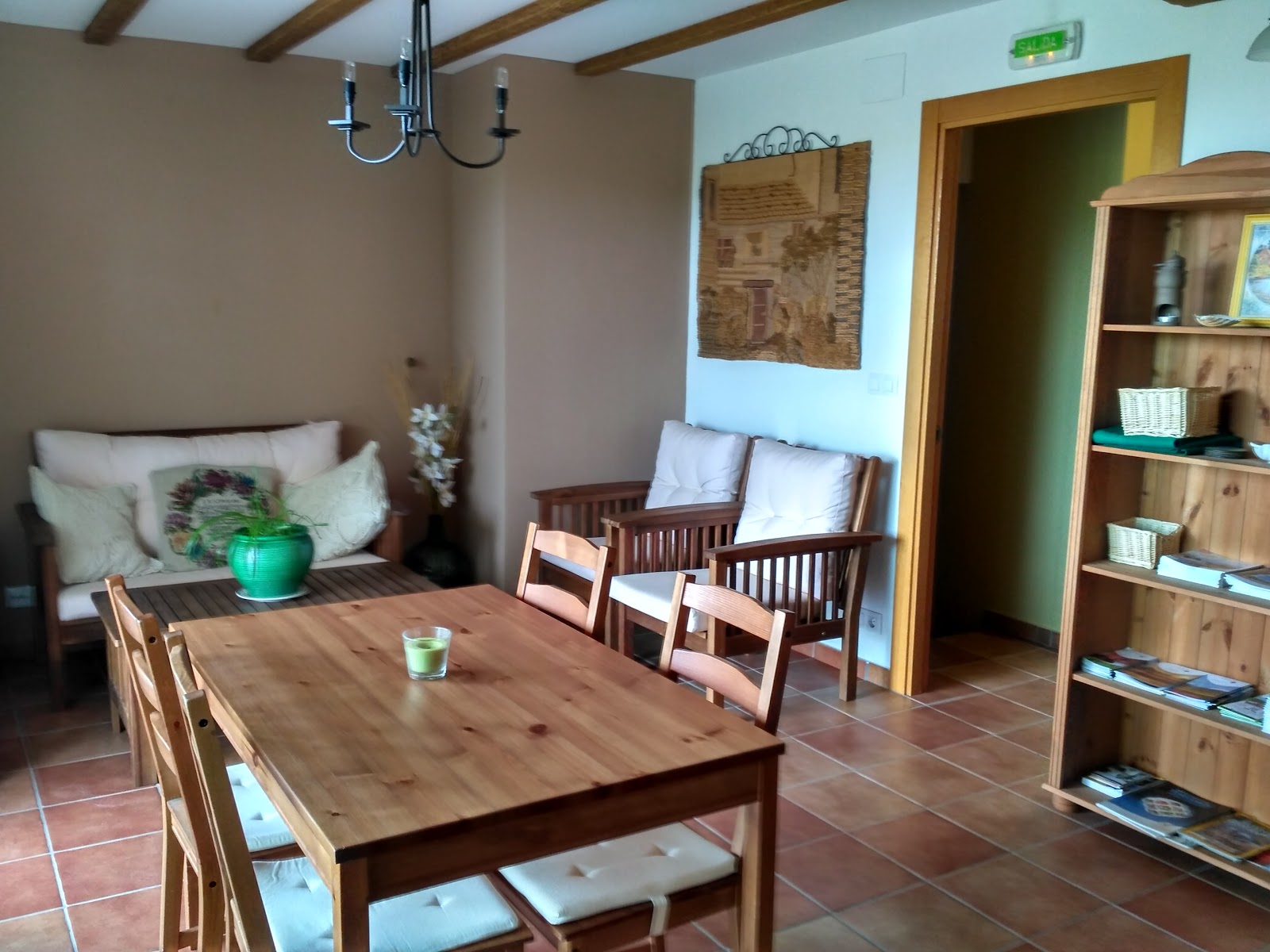Gastrobar Camino del Perdón photo 4, albergue accommodation in Uterga on the Camino Frances