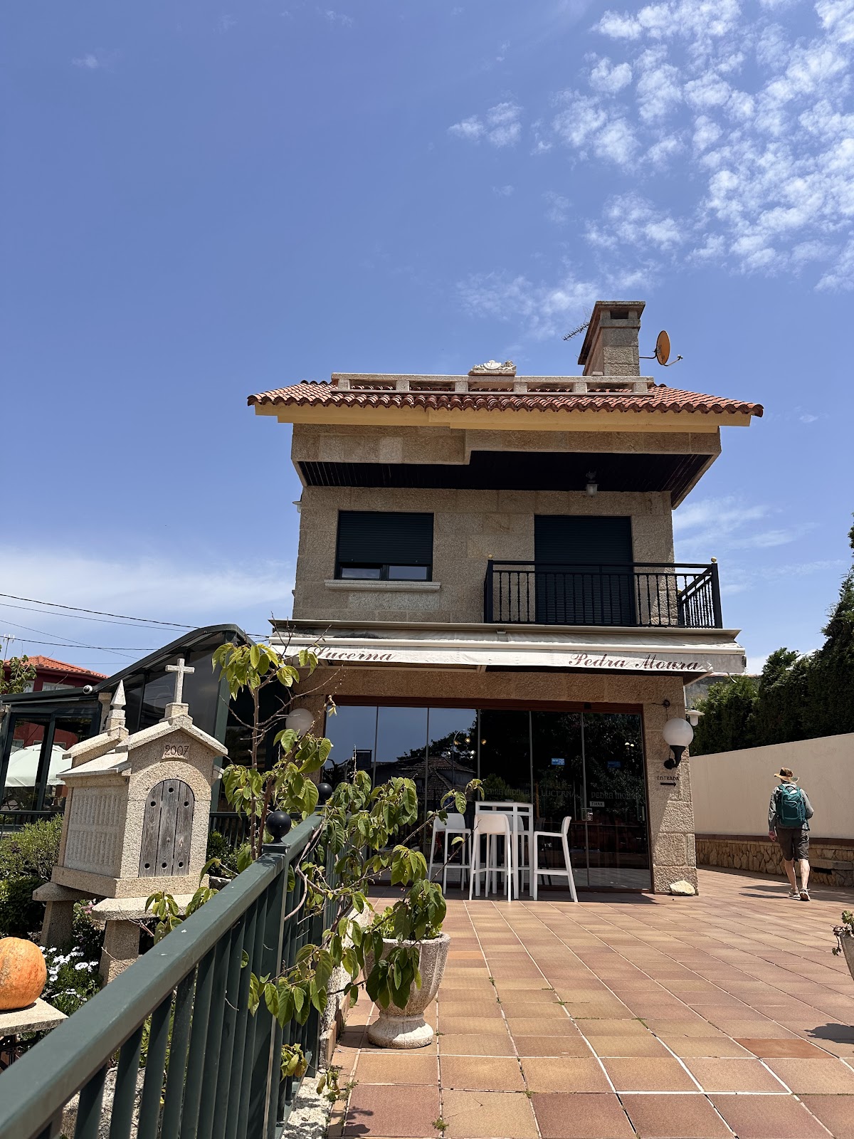 HOTEL LUCERNA, hotel accommodation in Vigo on the Camino Portuguese