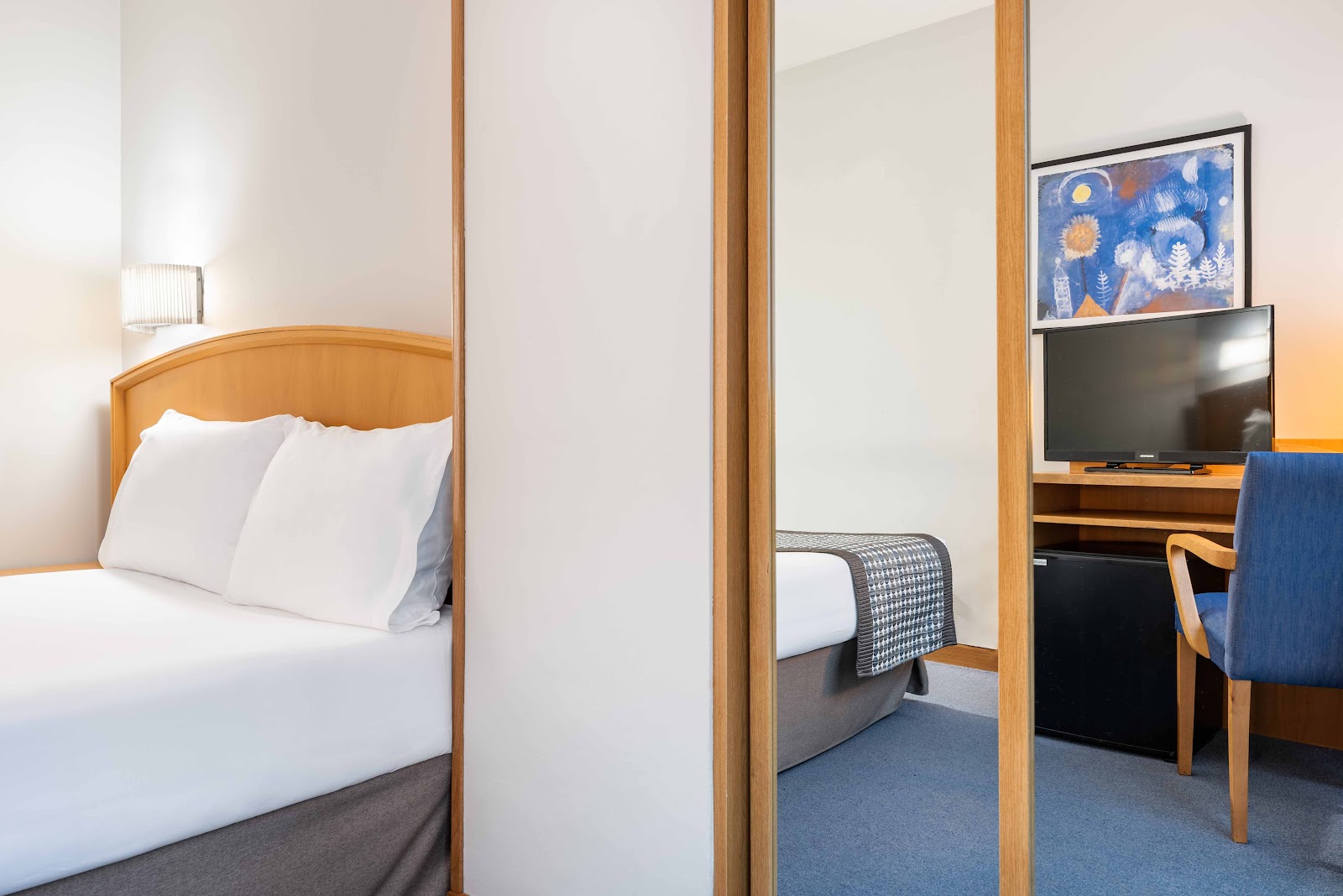 Hotel Exe Area Central photo 8, hotel accommodation in Santiago de Compostela on the Camino Frances
