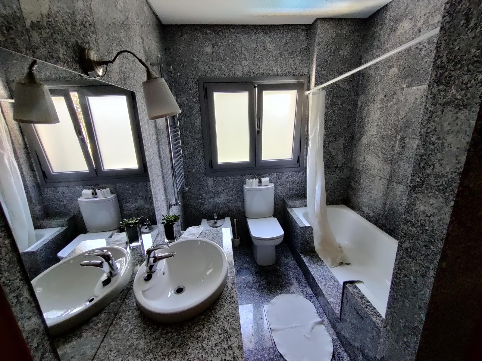 Casa da Praia Guest House photo 3, guesthouse accommodation in Labruge on the Camino Portuguese
