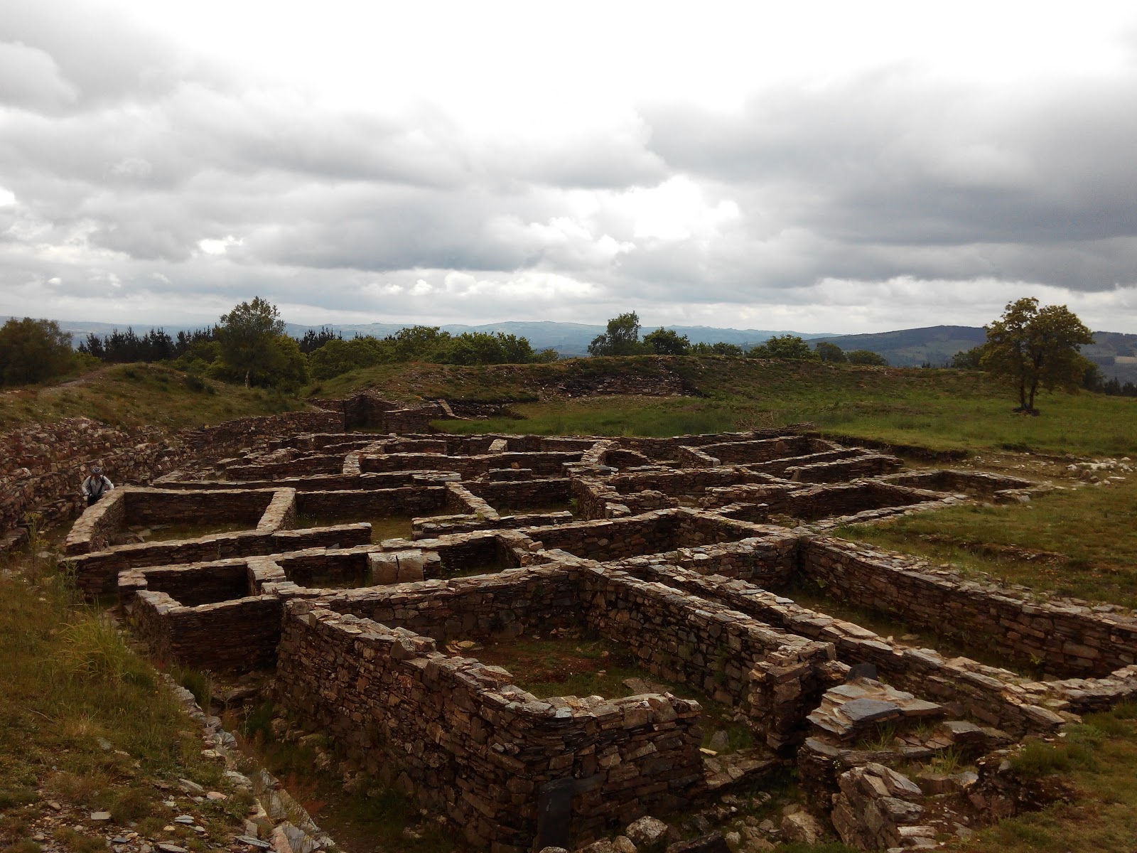 Castromayor locality view on the Camino Frances route
