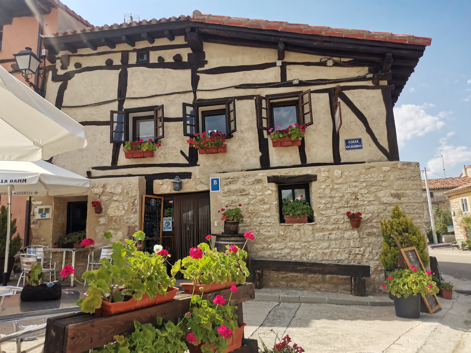Agés locality view on the Camino Frances route