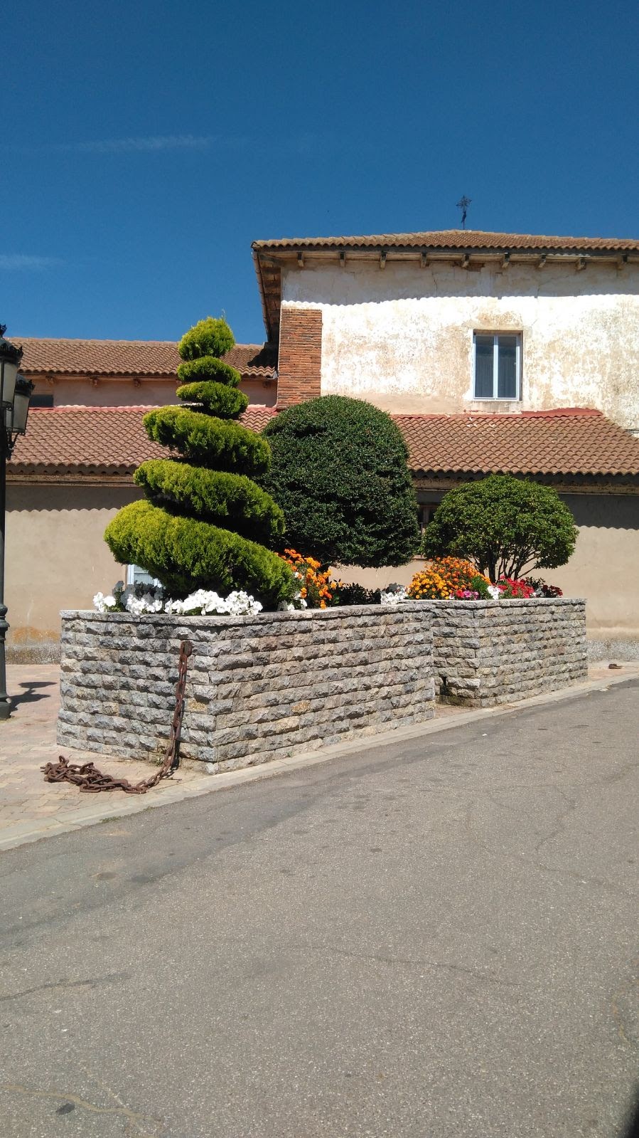 Villar de Mazarife locality view on the Camino Frances route