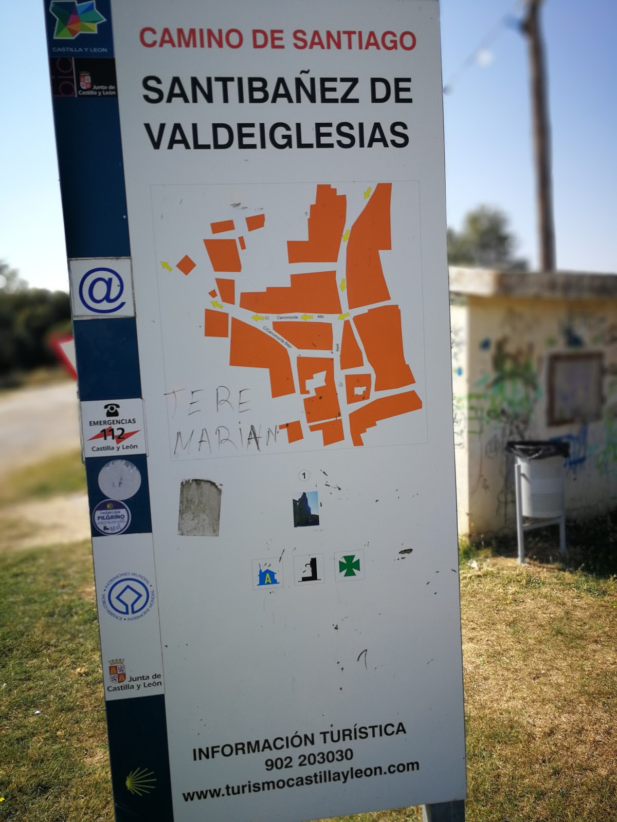 Santibañez de Valdeiglesia locality view on the Camino Frances route