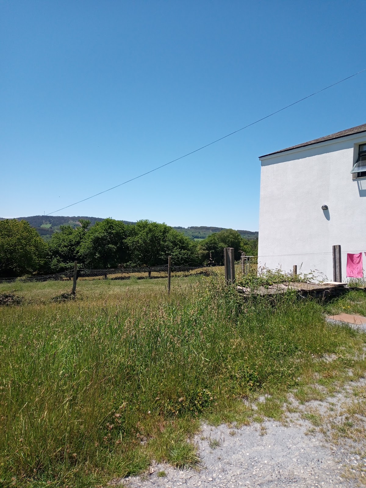 Hospital de la Cruz locality view on the Camino Frances route