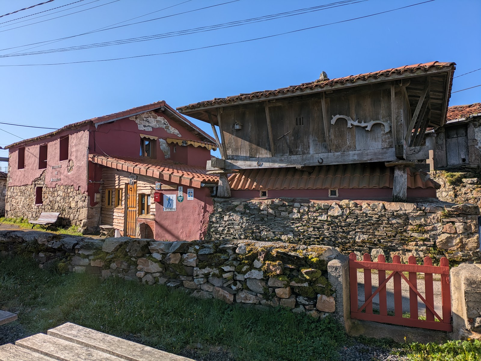 Albergue de Peregrinos Bodenaya, albergue accommodation in Bodenaya on the Camino Primitivo