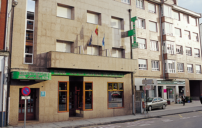 Hotel Restaurante Auto-Bar, hotel accommodation in Grado on the Camino Primitivo