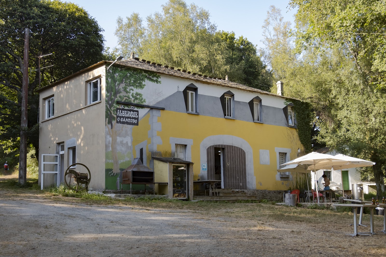 Albergue O Cándido, albergue accommodation in San Romao da Retorta on the Camino Primitivo