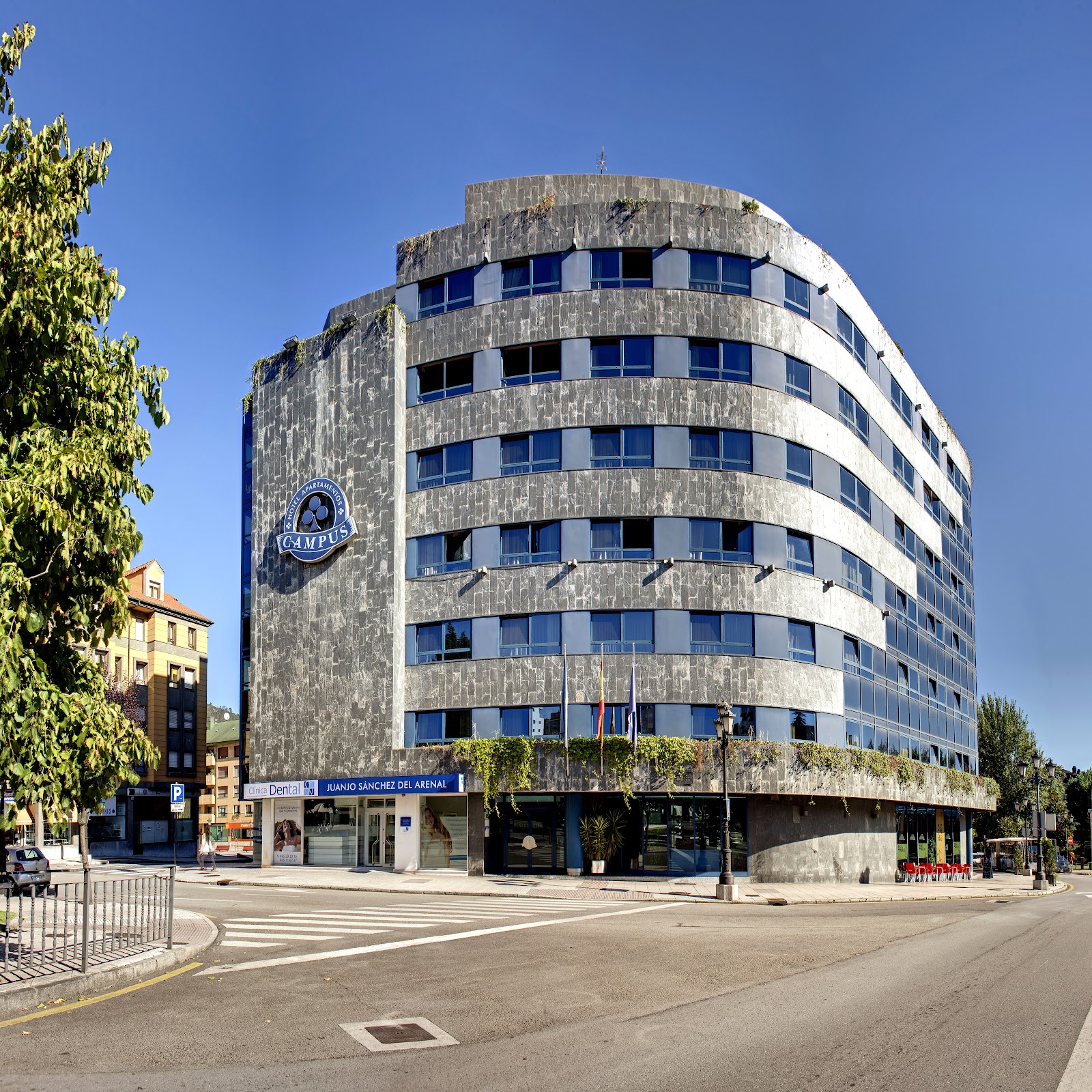Aparthotel Campus, hotel accommodation in Oviedo on the Camino Primitivo