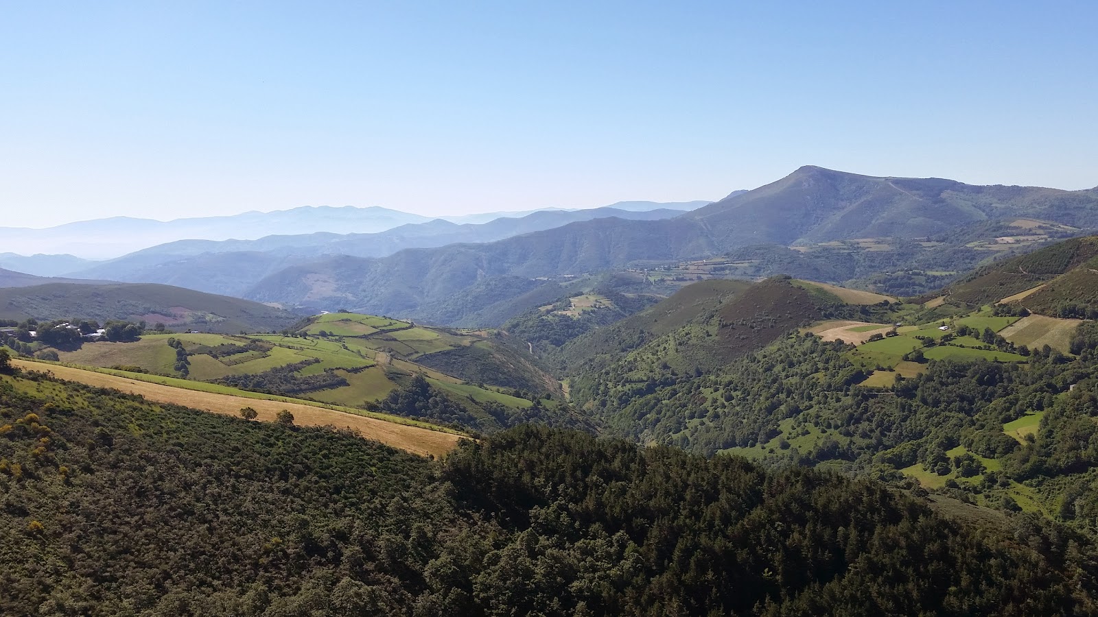 Casa de Lucas photo 17, accommodation listing in Fonfria on the Camino Frances