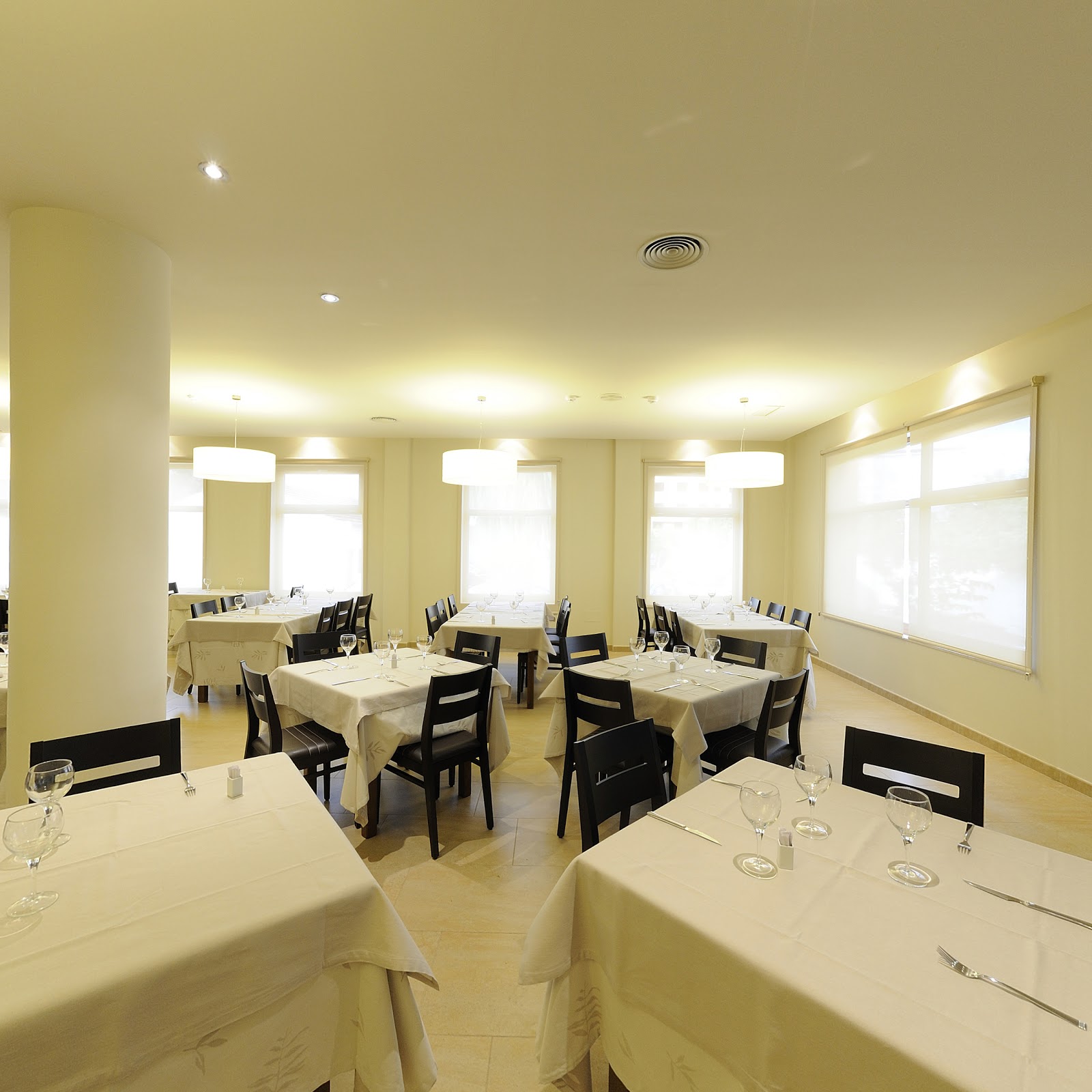 Restaurante Mar de Plata photo 9, hotel accommodation in Sarria on the Camino Frances