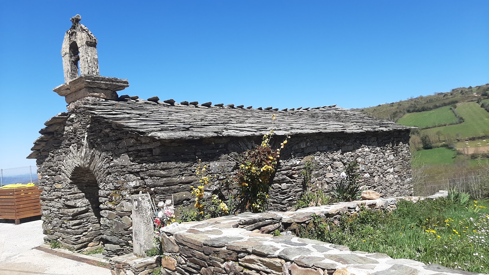 Casa Quiroga photo 11, accommodation listing in Biduedo on the Camino Frances