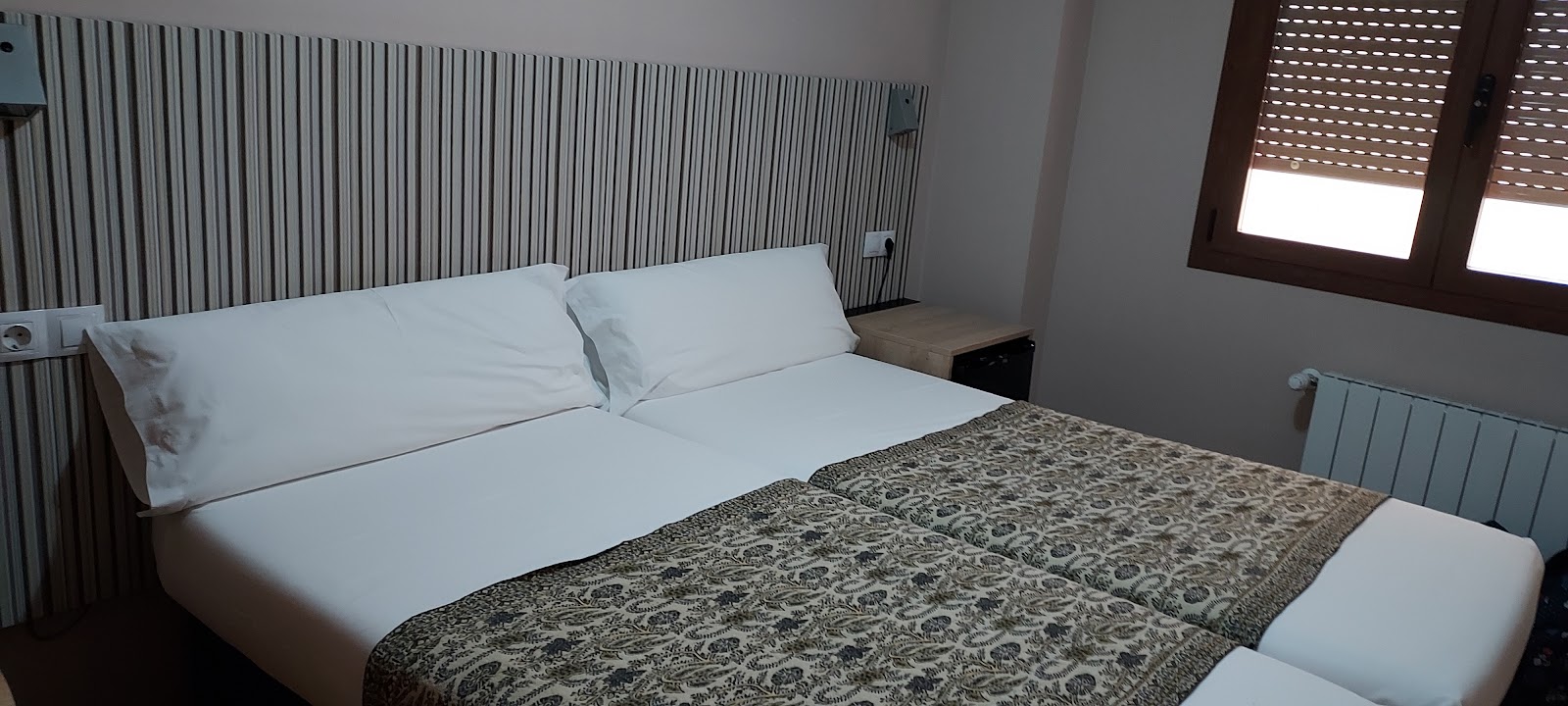 Pensión Laurel - Auto Check-in photo 12, guesthouse accommodation in Logroño on the Camino Frances