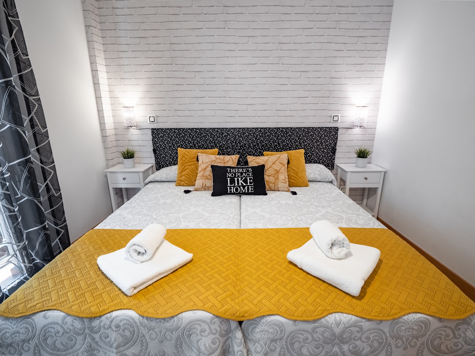 Apartamentos Argia, apartment accommodation in Estella on the Camino Frances