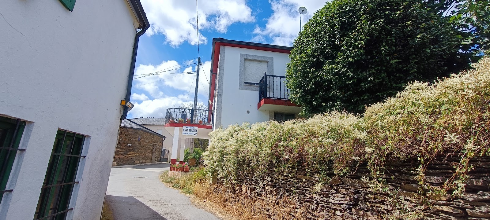 Pension Casa Maruja photo 10, pension accommodation in Castromayor on the Camino Frances