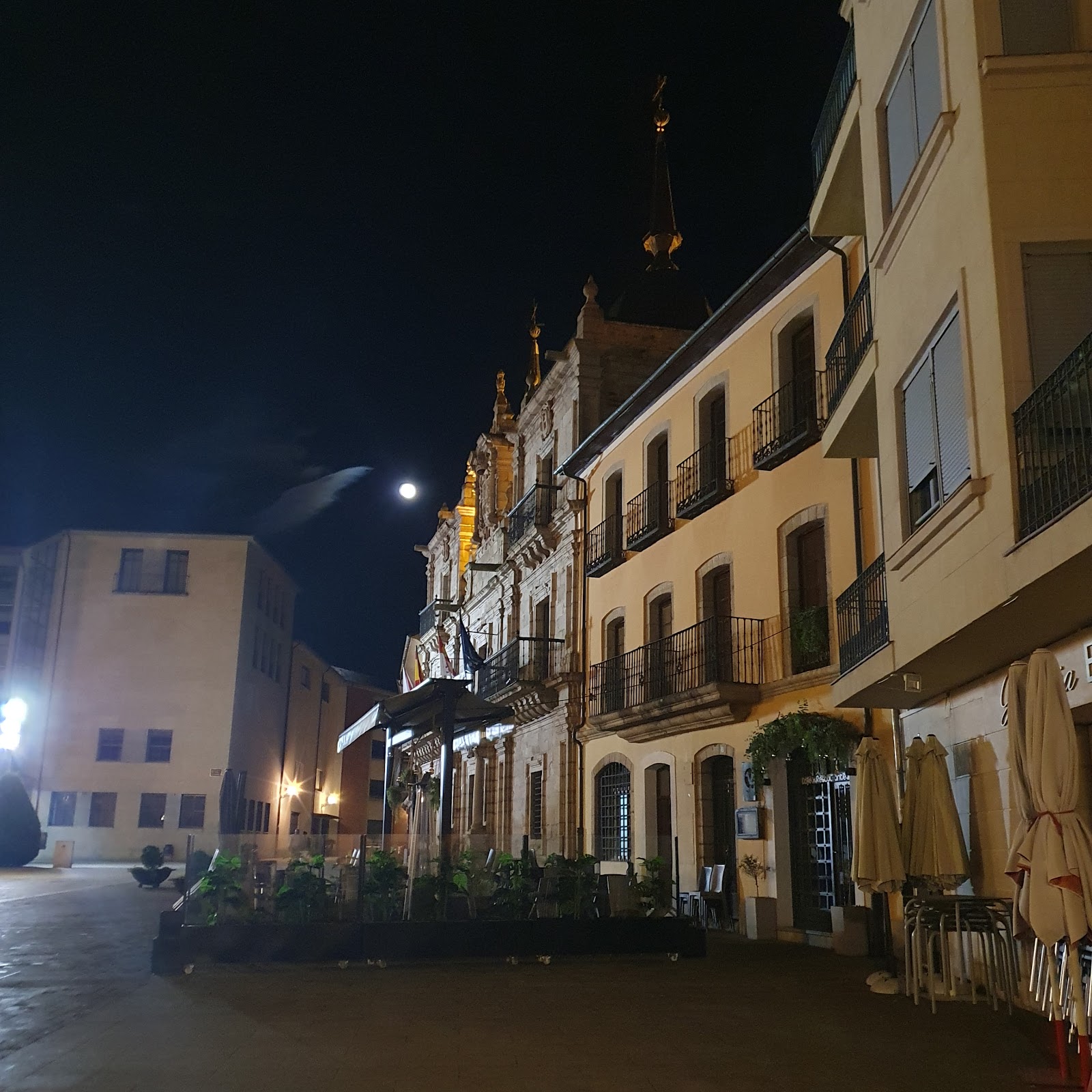 Los Templarios photo 14, hotel accommodation in Ponferrada on the Camino Frances