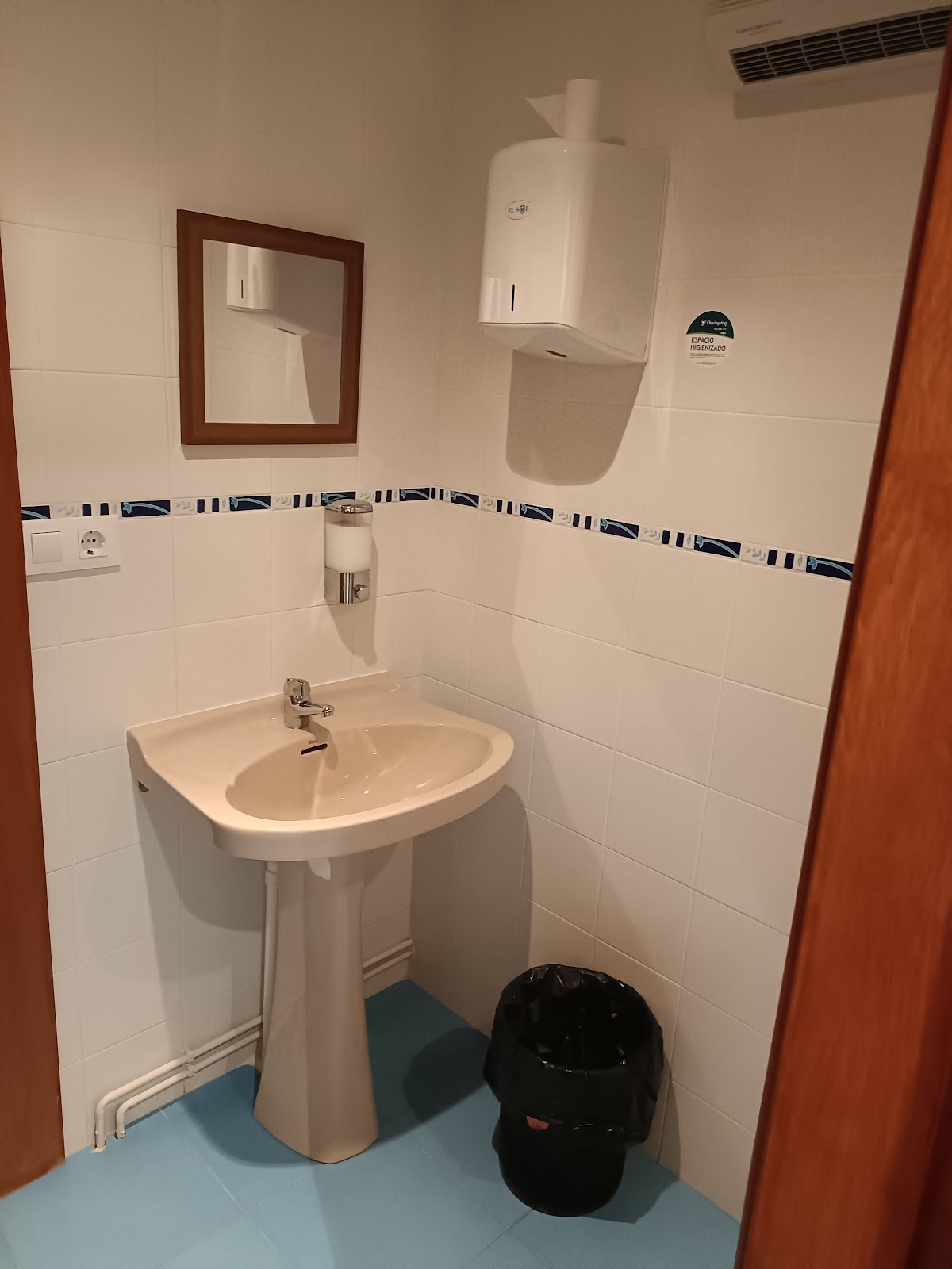 Albergue Sigo mi Camino photo 3, albergue accommodation in El Ganso on the Camino Frances