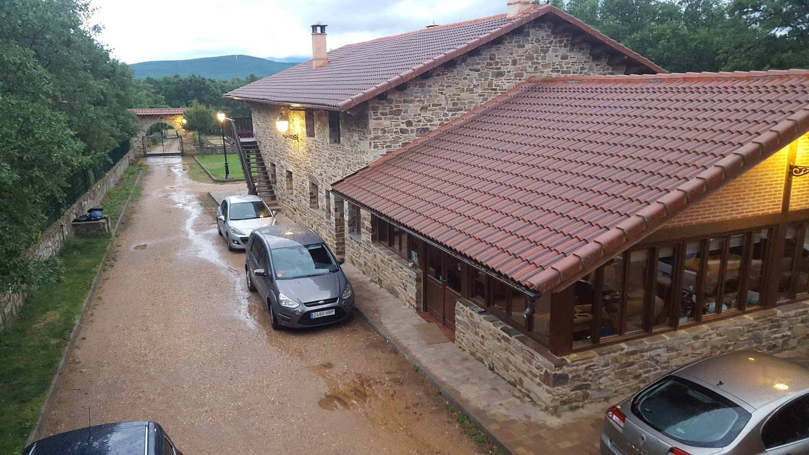 Apartamentos Rurales Las Carballedas photo 5, apartment accommodation in Rabanal del Camino on the Camino Frances