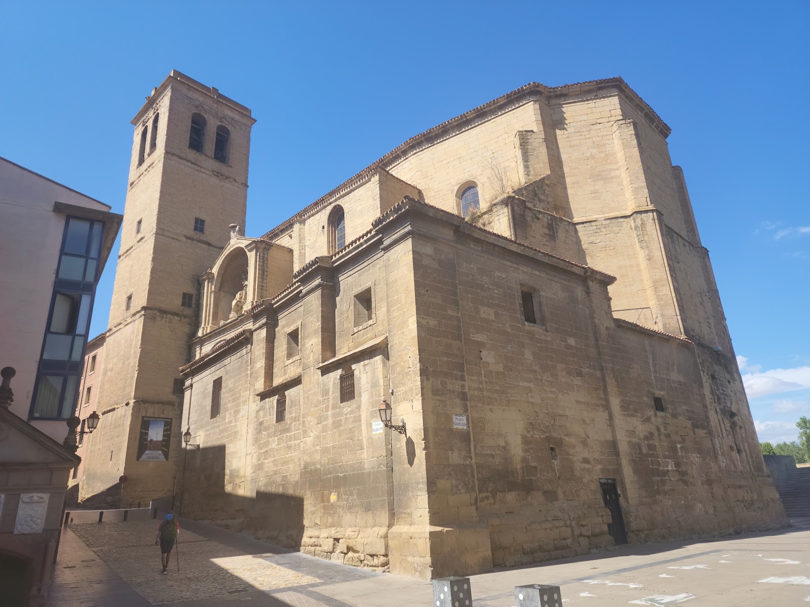 Albergue Parroquial Santiago El Real, albergue accommodation in Logroño on the Camino Frances