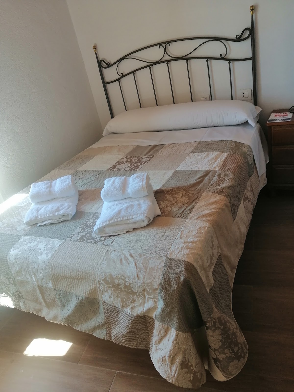 Casa de Lucas photo 16, accommodation listing in Fonfria on the Camino Frances