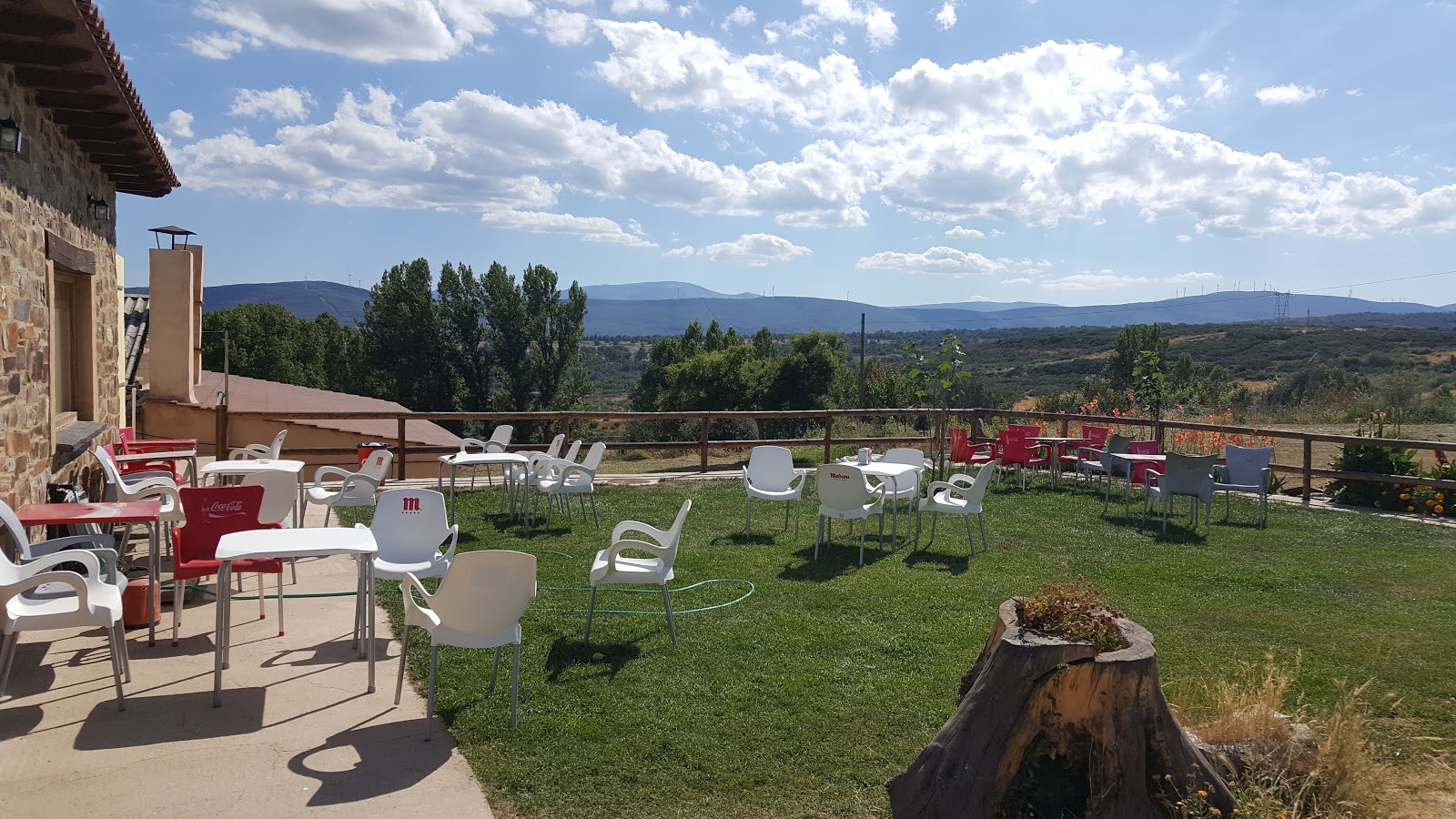 La Candela (Restaurante - Bar - Habitaciones) photo 7, albergue accommodation in Rabanal del Camino on the Camino Frances