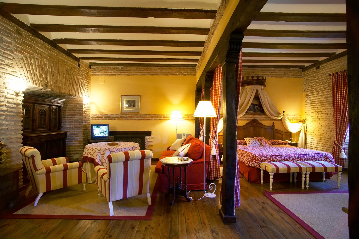 Monasterio San Zoilo | Hotel photo 17, hotel accommodation in Carrión de los Condes on the Camino Frances