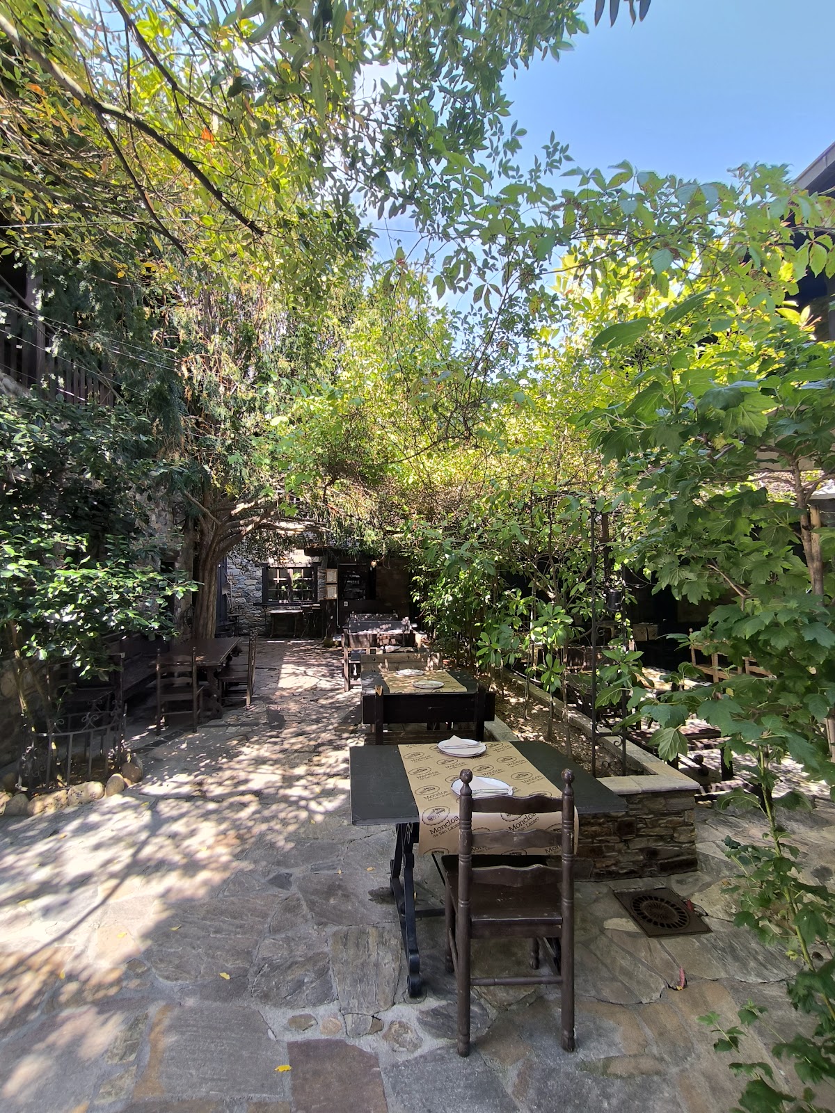 Moncloa de San Lazaro photo 17, hotel accommodation in Cacabelos on the Camino Frances