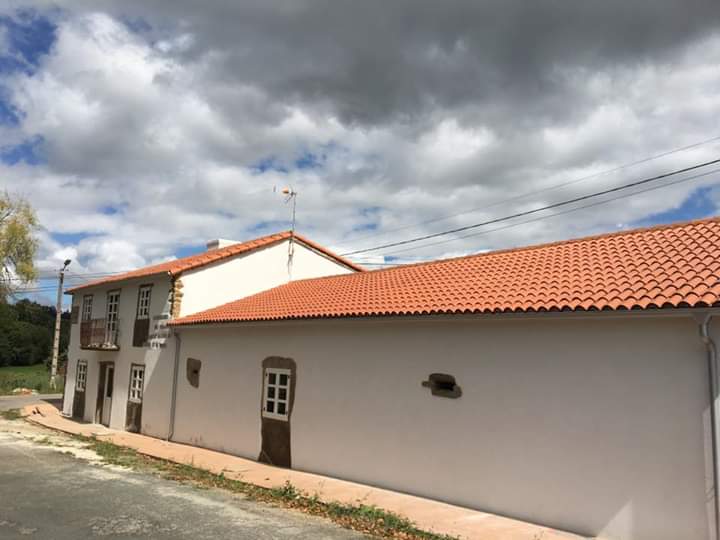 Albergue A Ponte de Ferreiros, albergue accommodation in A Calle de Ferreiros on the Camino Frances