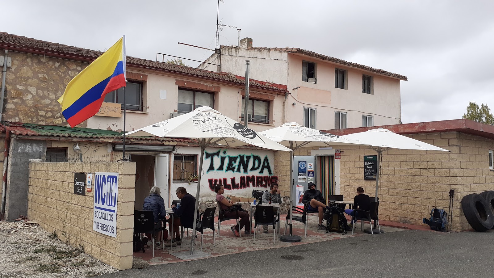 Tienda Villamayor, albergue accommodation in Villamayor del Rio on the Camino Frances