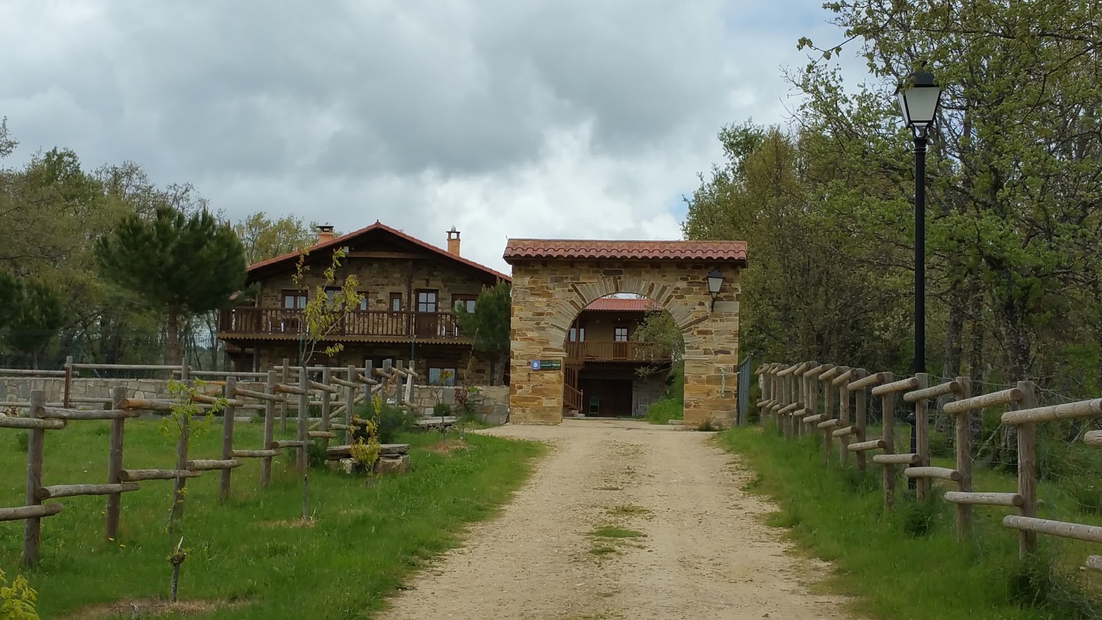 Apartamentos Rurales Las Carballedas photo 8, apartment accommodation in Rabanal del Camino on the Camino Frances
