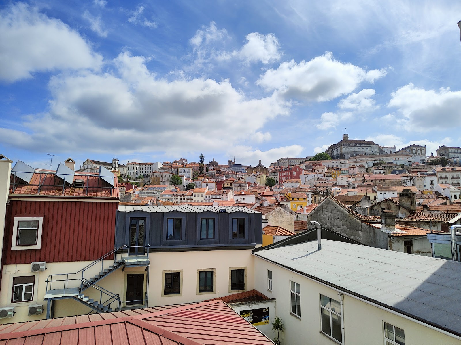 Residencial Internacional photo 7, apartment accommodation in Coimbra on the Camino Portuguese