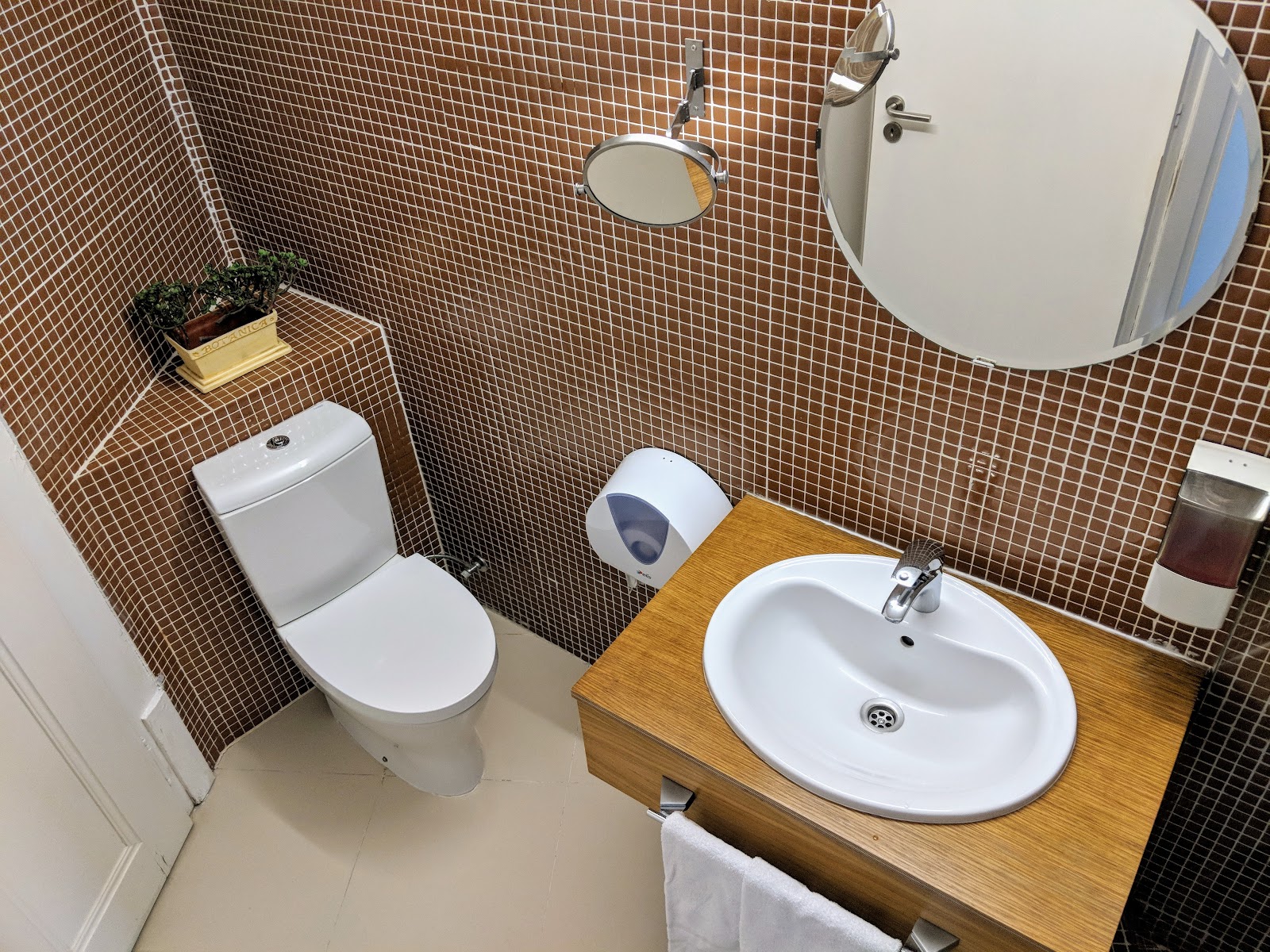 NS Hostel & Suites photo 5, albergue accommodation in Coimbra on the Camino Portuguese