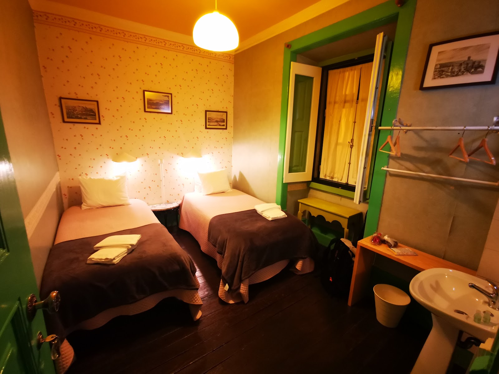 GUESTHOUSE CASA POMBAL photo 2, pension accommodation in Coimbra on the Camino Portuguese