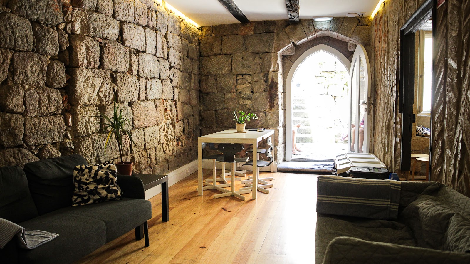 Onefam Ribeira Hostel Porto photo 5, albergue accommodation in Porto on the Camino Portuguese