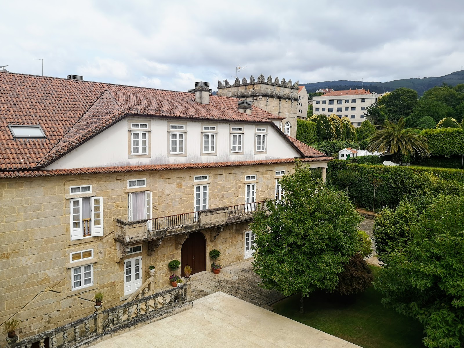 Alvear Apartamentos Turísticos, apartment accommodation in Redondela on the Camino Portuguese