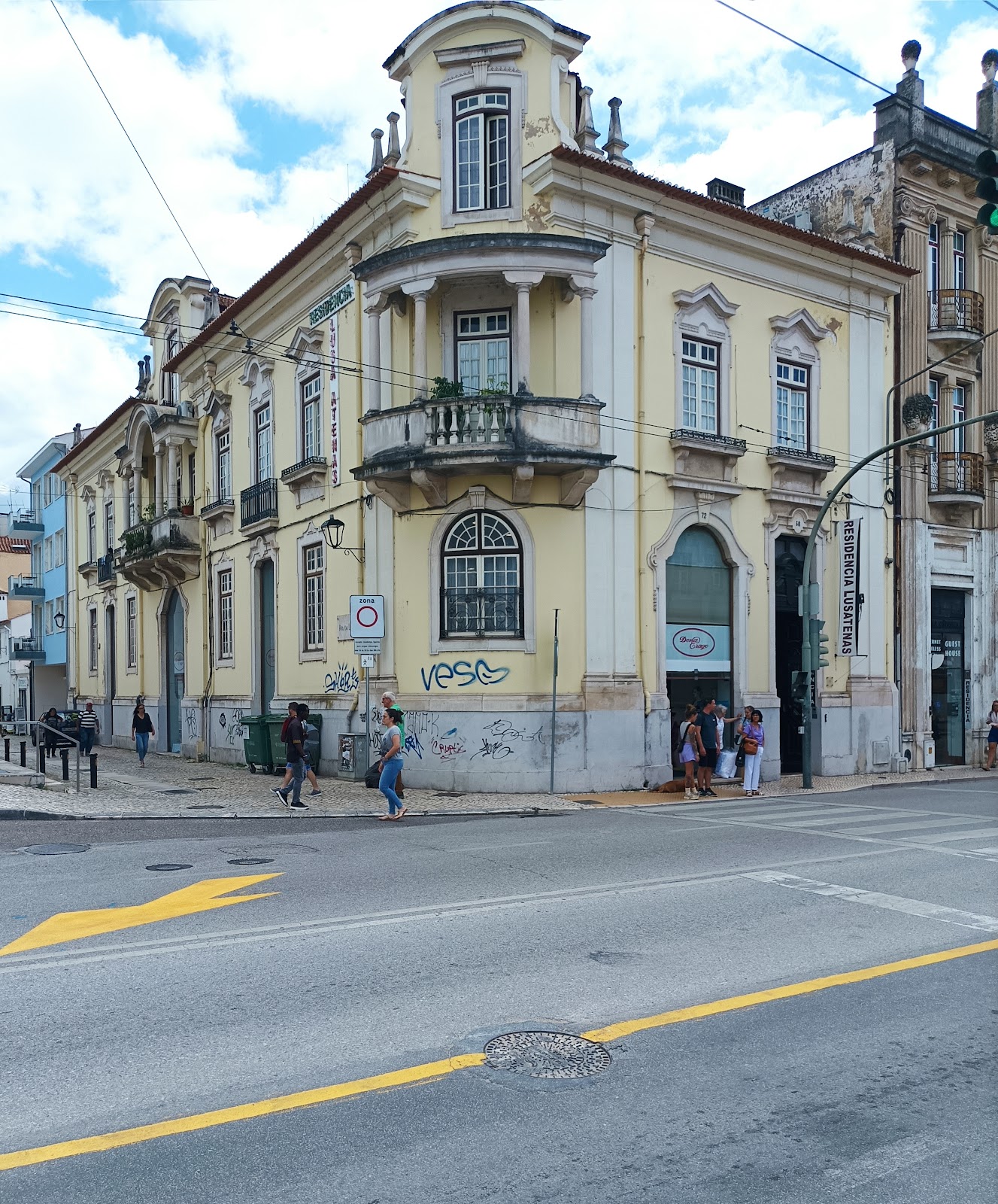 GUESTHOUSE A. L. Lusa Atenas photo 10, pension accommodation in Coimbra on the Camino Portuguese