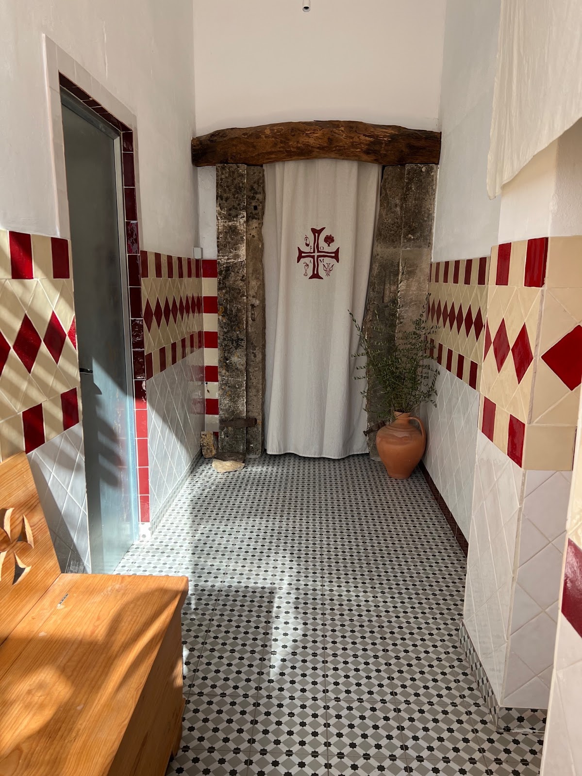 Residencial Avenida Hostel photo 7, albergue accommodation in Tomar on the Camino Portuguese