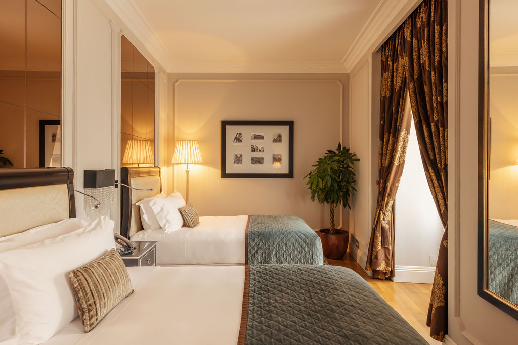 InterContinental Porto - Palacio Das Cardosas by IHG photo 5, hotel accommodation in Porto on the Camino Portuguese