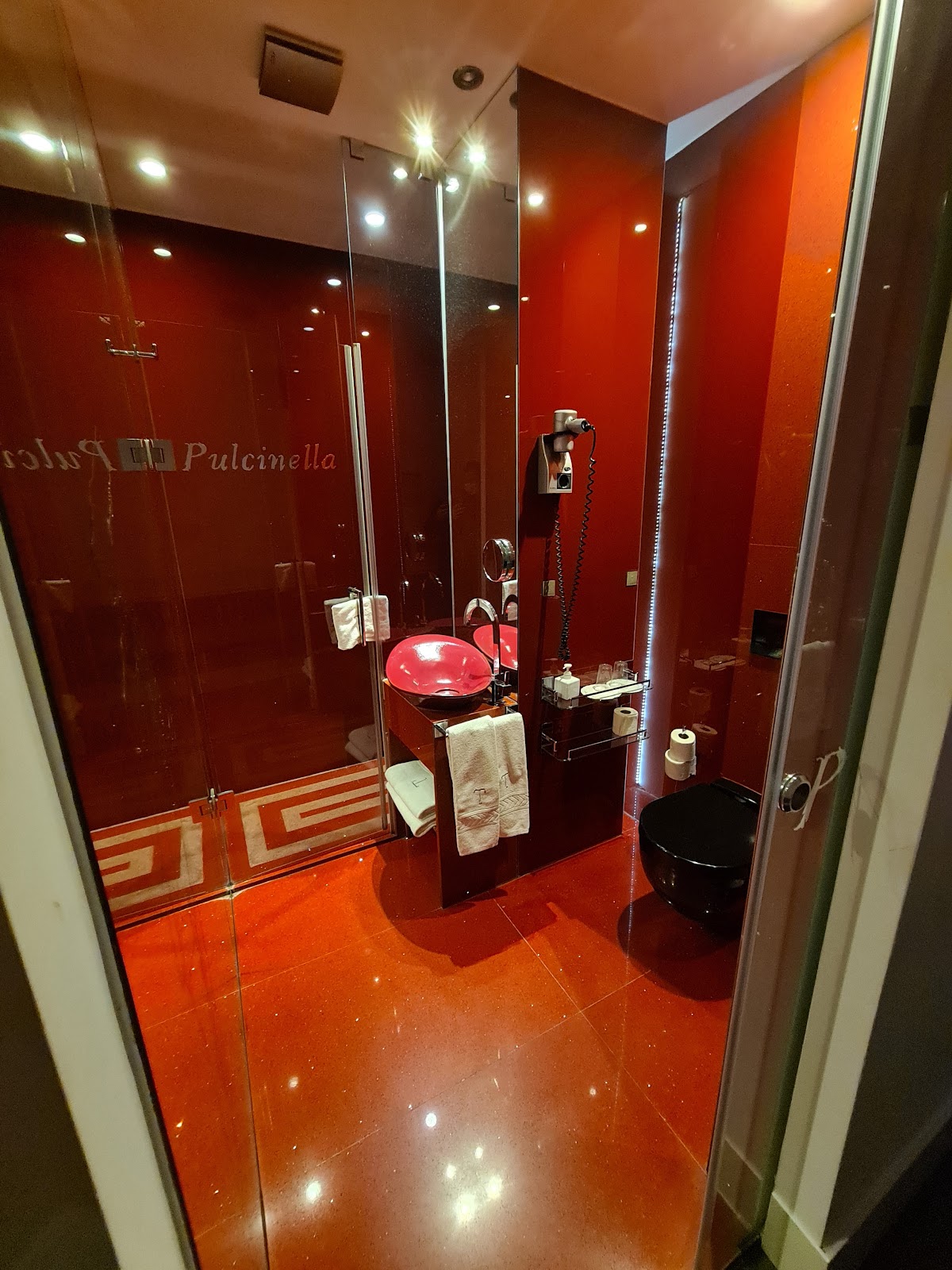 Teatro Boutique Rooms & Suites photo 9, pension accommodation in Lisbon on the Camino Portuguese