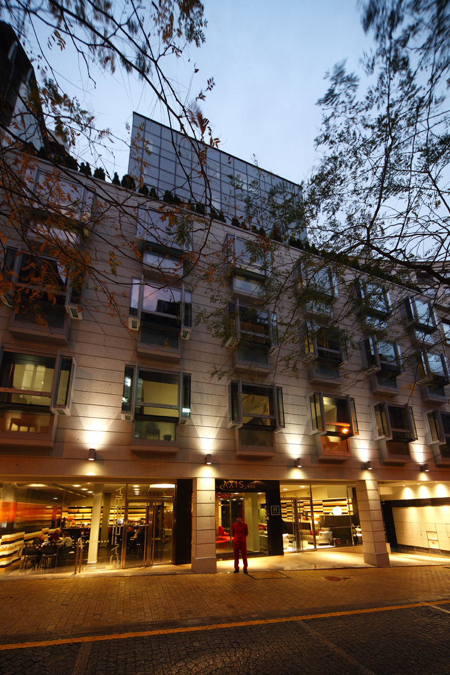 Hotel Silken Axis Vigo, hotel accommodation in Vigo on the Camino Portuguese