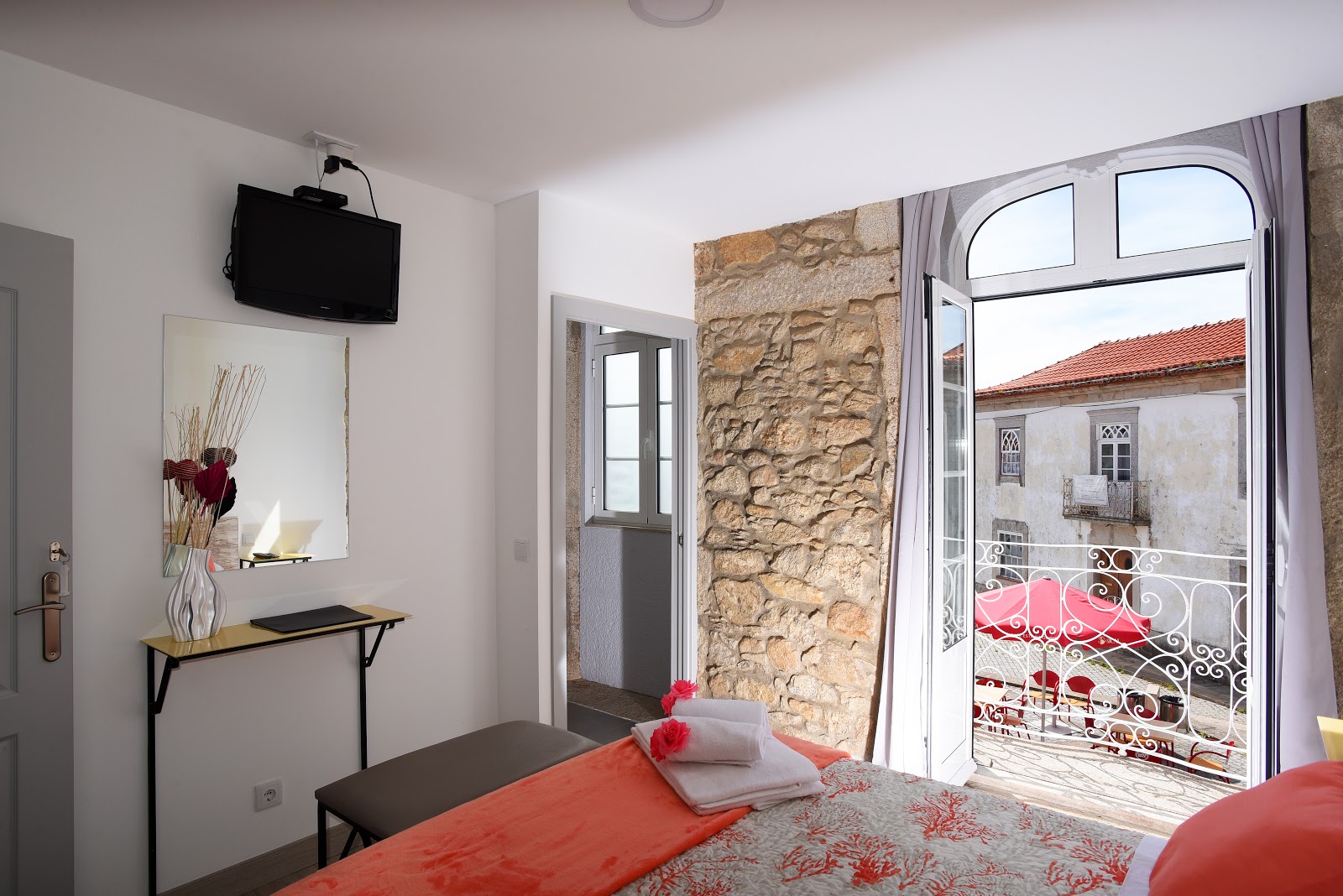 LITOS AL, hotel accommodation in Caminha on the Camino Portuguese