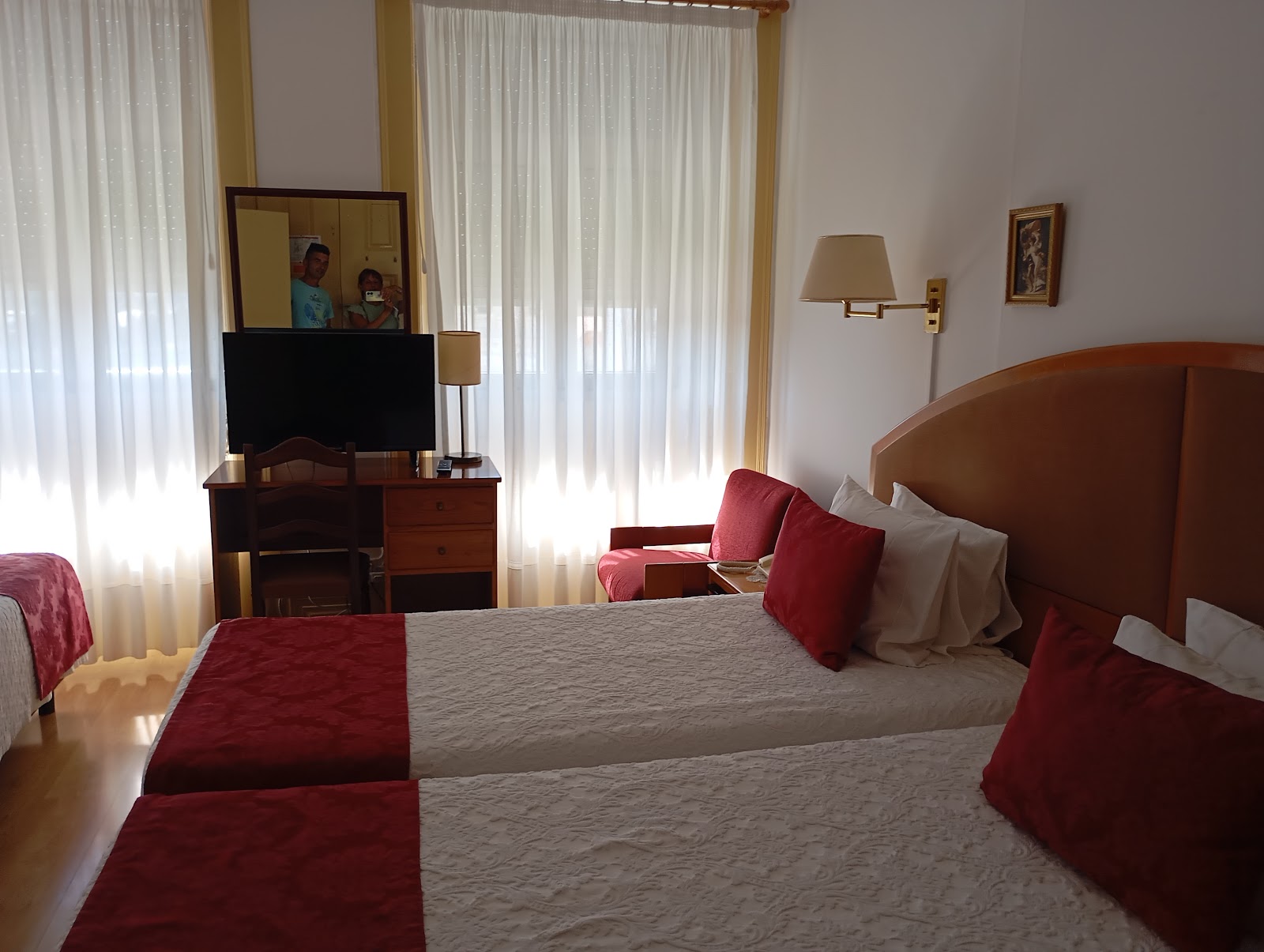 Residencial Larbelo photo 9, hotel accommodation in Coimbra on the Camino Portuguese