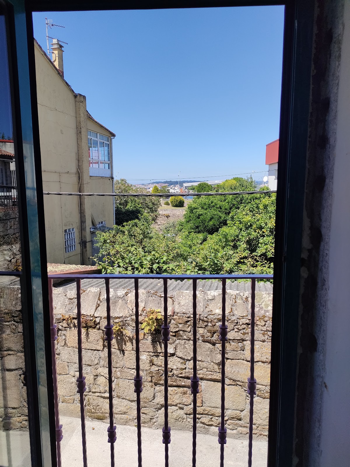 Pensión Mar De Rosa, pension accommodation in Vilanova de Arousa on the Camino Portuguese