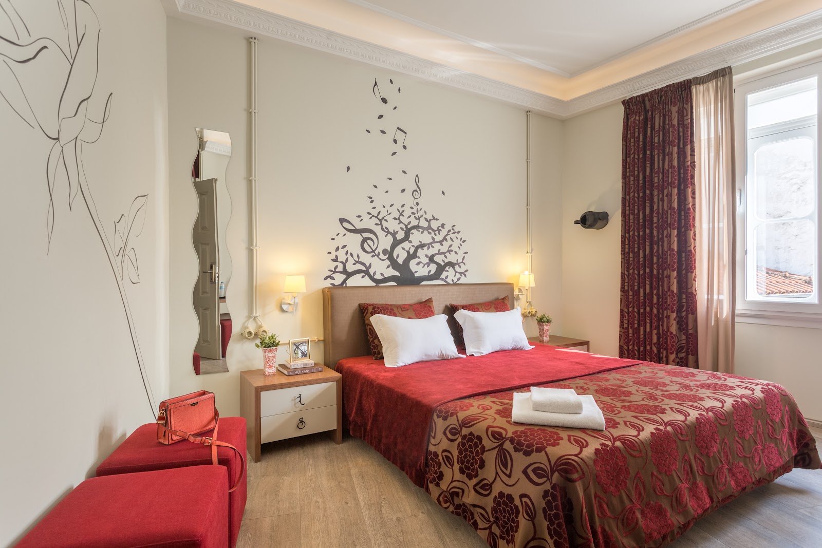 Serenata Hostel & Suites photo 2, albergue accommodation in Coimbra on the Camino Portuguese