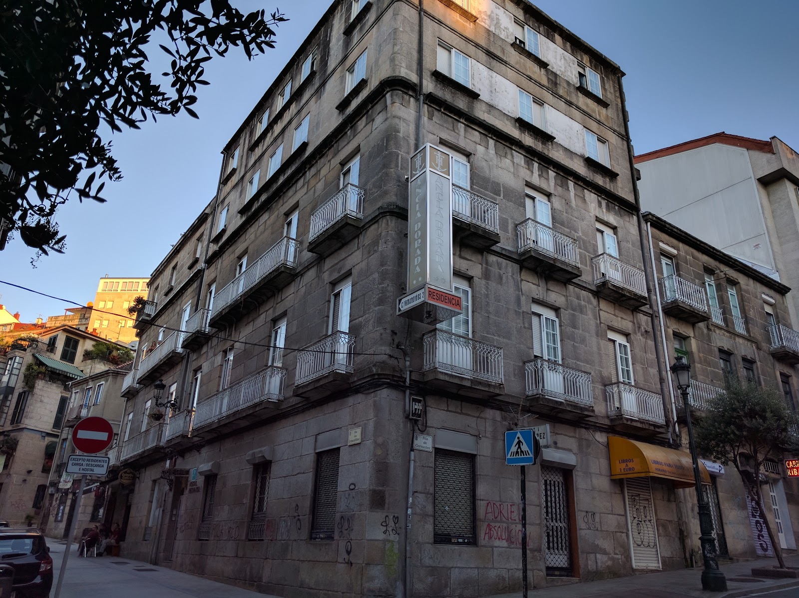Hostal Ancla Dorada, pension accommodation in Vigo on the Camino Portuguese