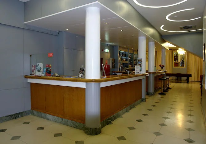 Hotel Universal photo 8, hotel accommodation in Porto on the Camino Portuguese