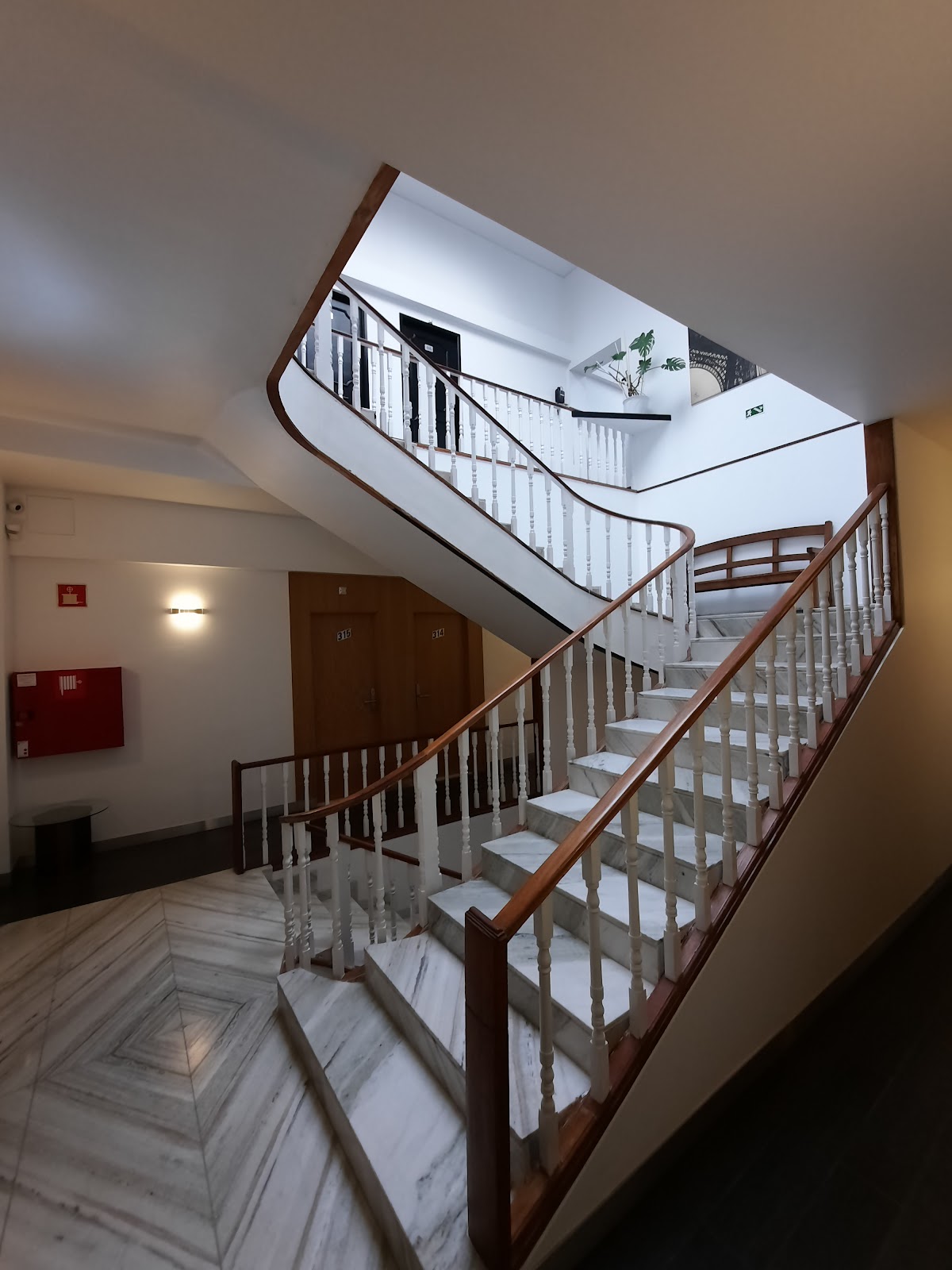Hotel Universal photo 7, hotel accommodation in Porto on the Camino Portuguese