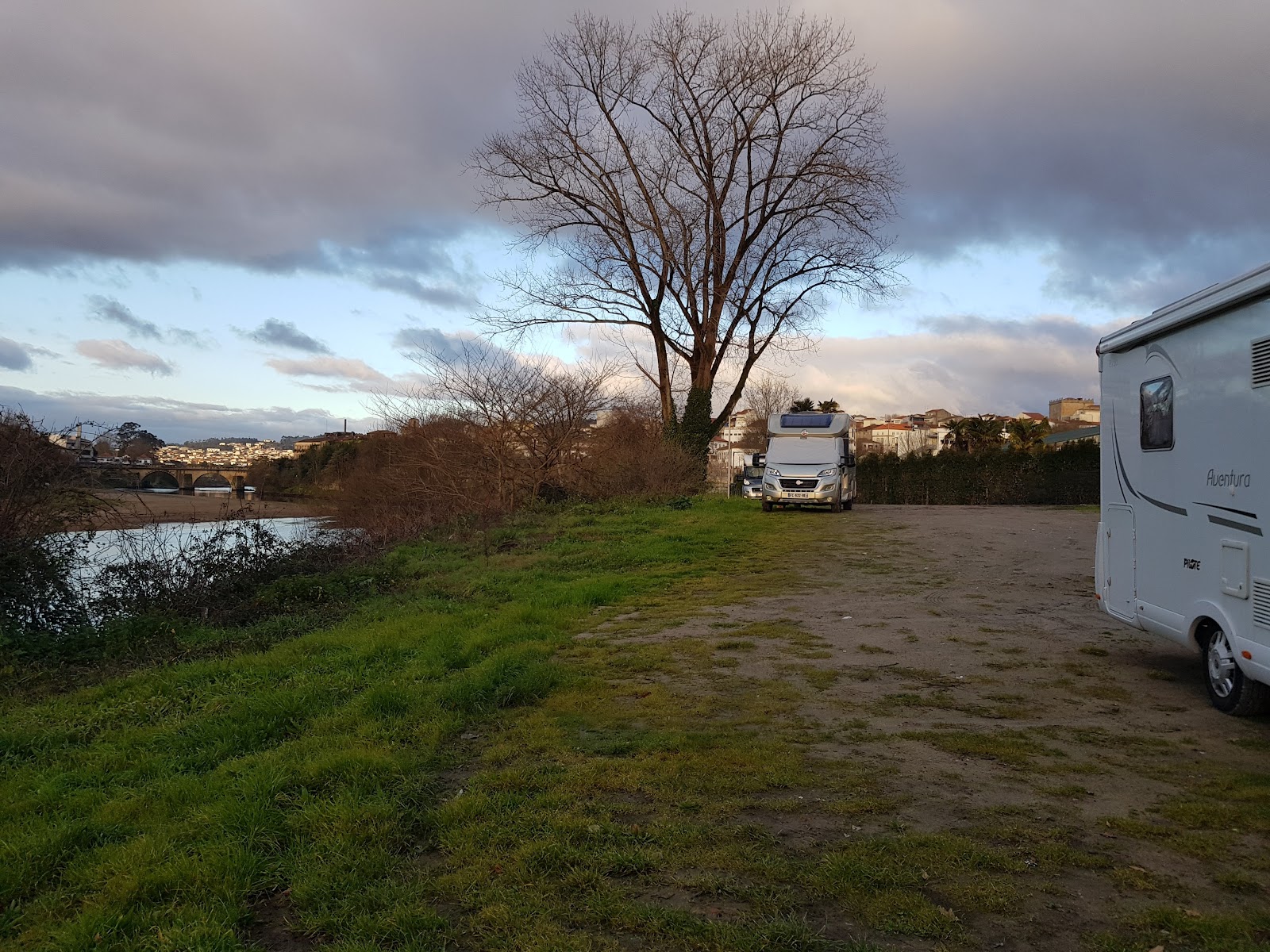 Parking camping car photo 6, unknown accommodation in Barcelos on the Camino Portuguese