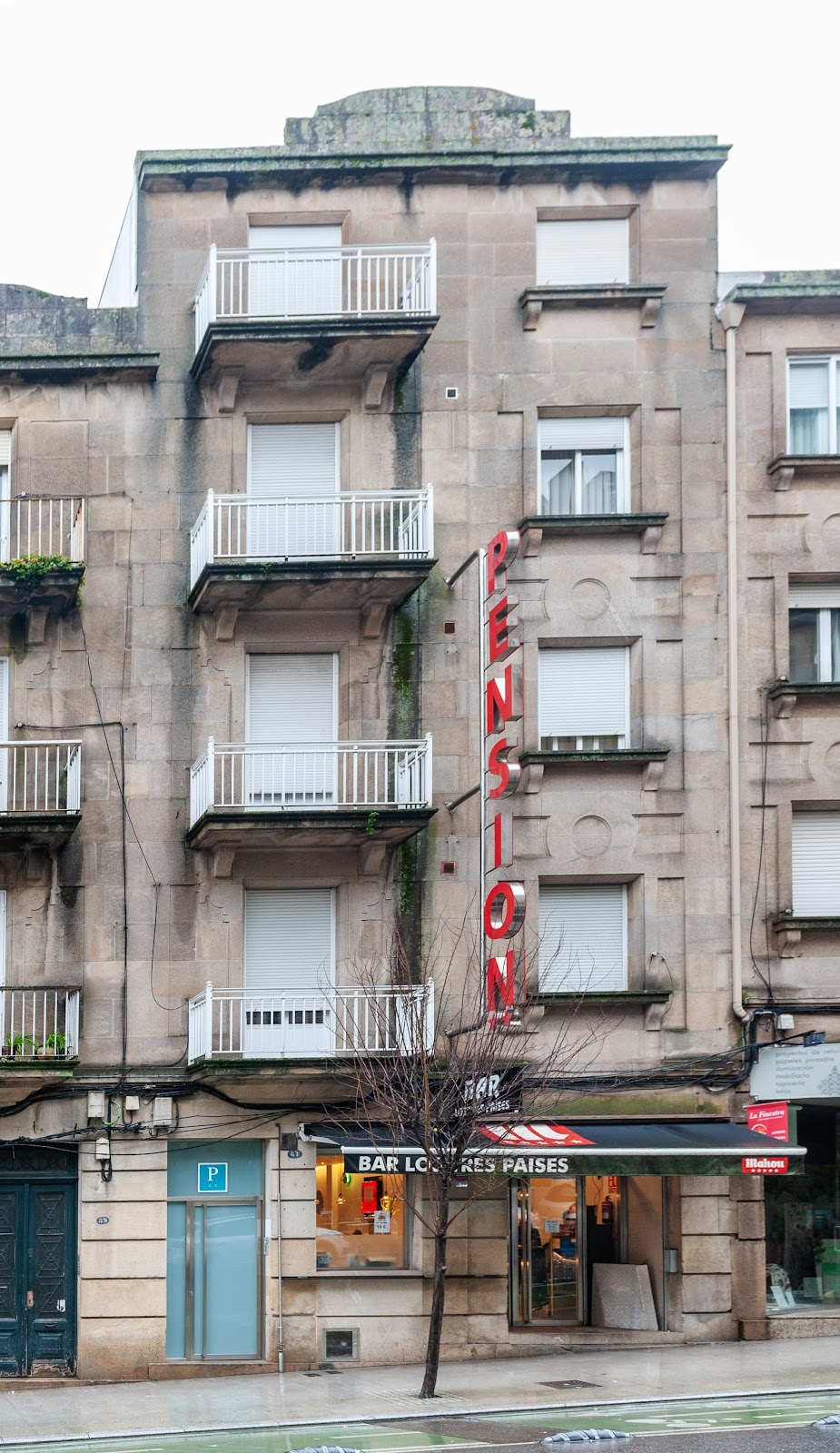 Hostal Los Tres Países, pension accommodation in Vigo on the Camino Portuguese