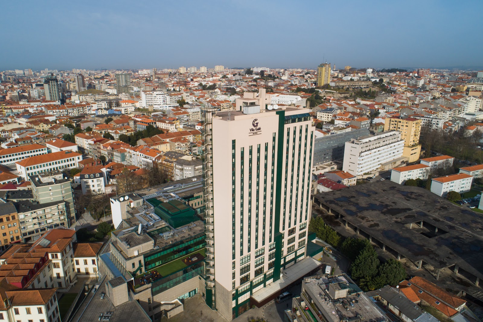 Hotel Vila Galé Porto, hotel accommodation in Porto on the Camino Portuguese